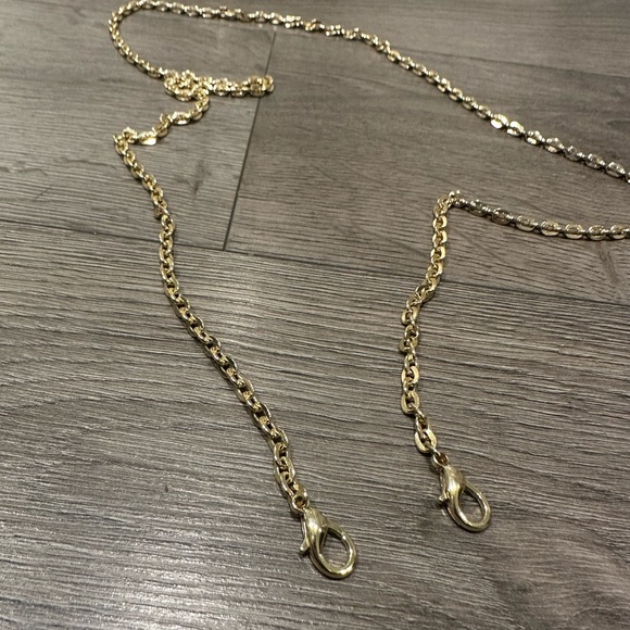 Gold clip chain - Picture 7 of 7